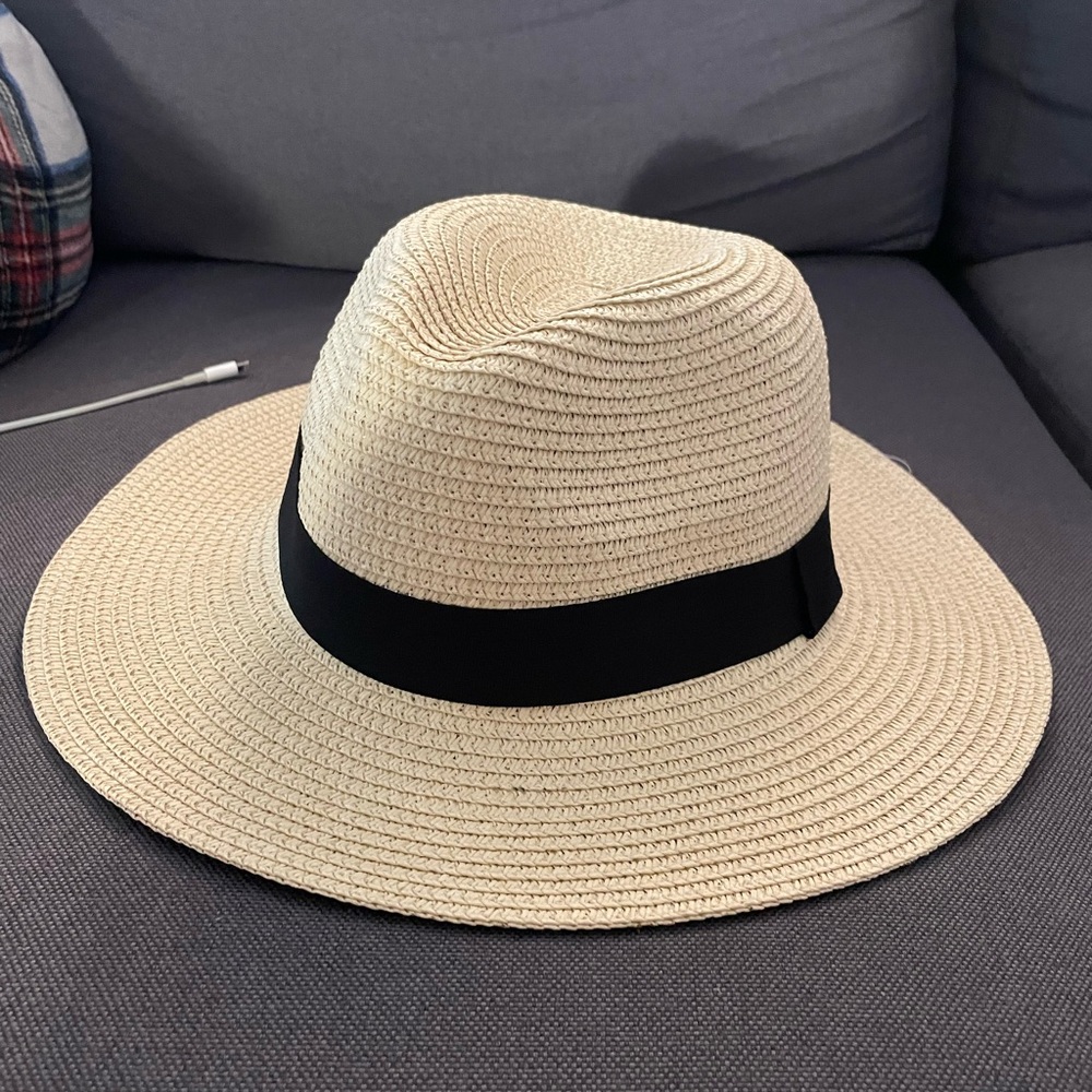 Sun hat - Picture 2 of 2